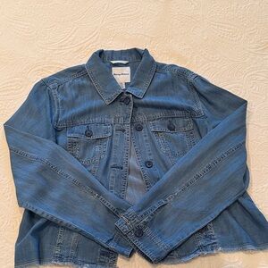 Spring break ready Tommy Bahama lightweight denim jacket